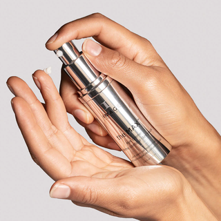 the MAX™ eye crème